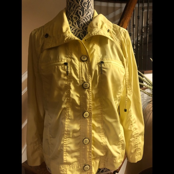 TanJay  Yellow Petites | Lightweight Windbreaker  Jacket. Size 6P - Picture 1 of 8